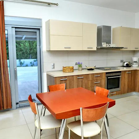 Diamond Rod Near Faliraki Willa Kalithies